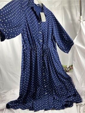 0176 lands end, EcoVero dress XL Navy polkadot button up front with a tie waist